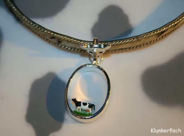 Halsband aus Leder mit Kuhfell *Ovale Kuh*