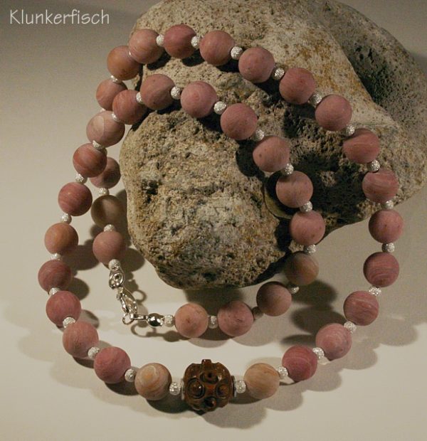 Collier aus Rhodochrosit und Silber mit einer antiken Mittel-Perle